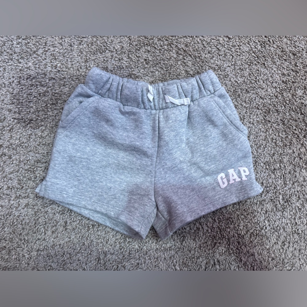 Toddler Girls GAP Sweatshorts